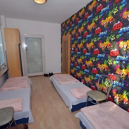 Хостел Madeira *